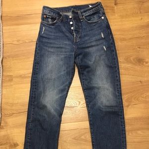 Levi’s Wedgie Jeans